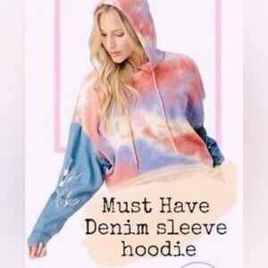 Like An Angel pullover cropped hoodie, tie-dye, light denim sleeves Size large